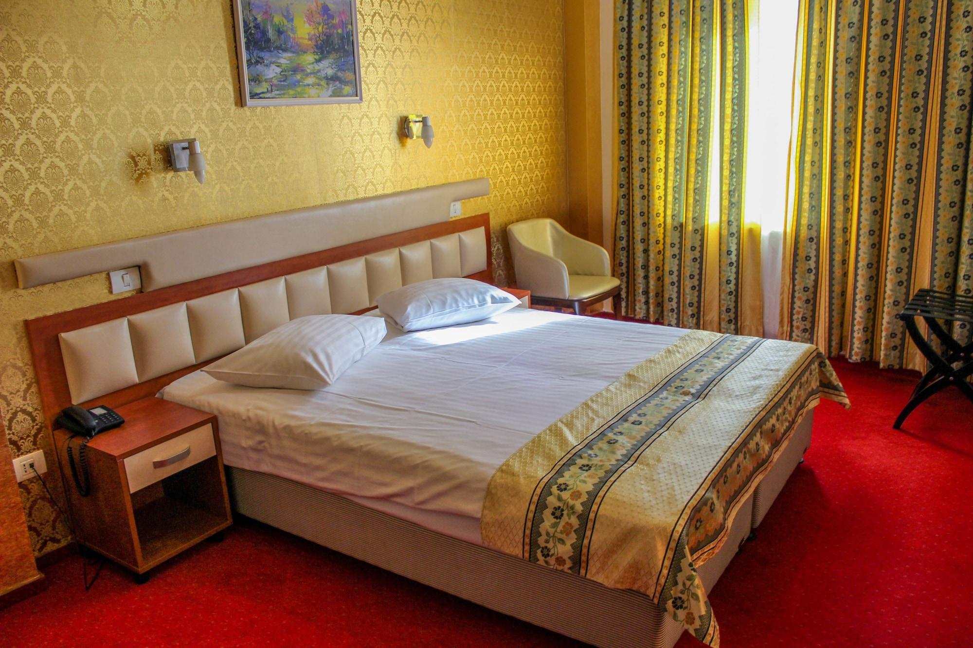 Kosher Hotel Lev Or Bucarest Exterior foto